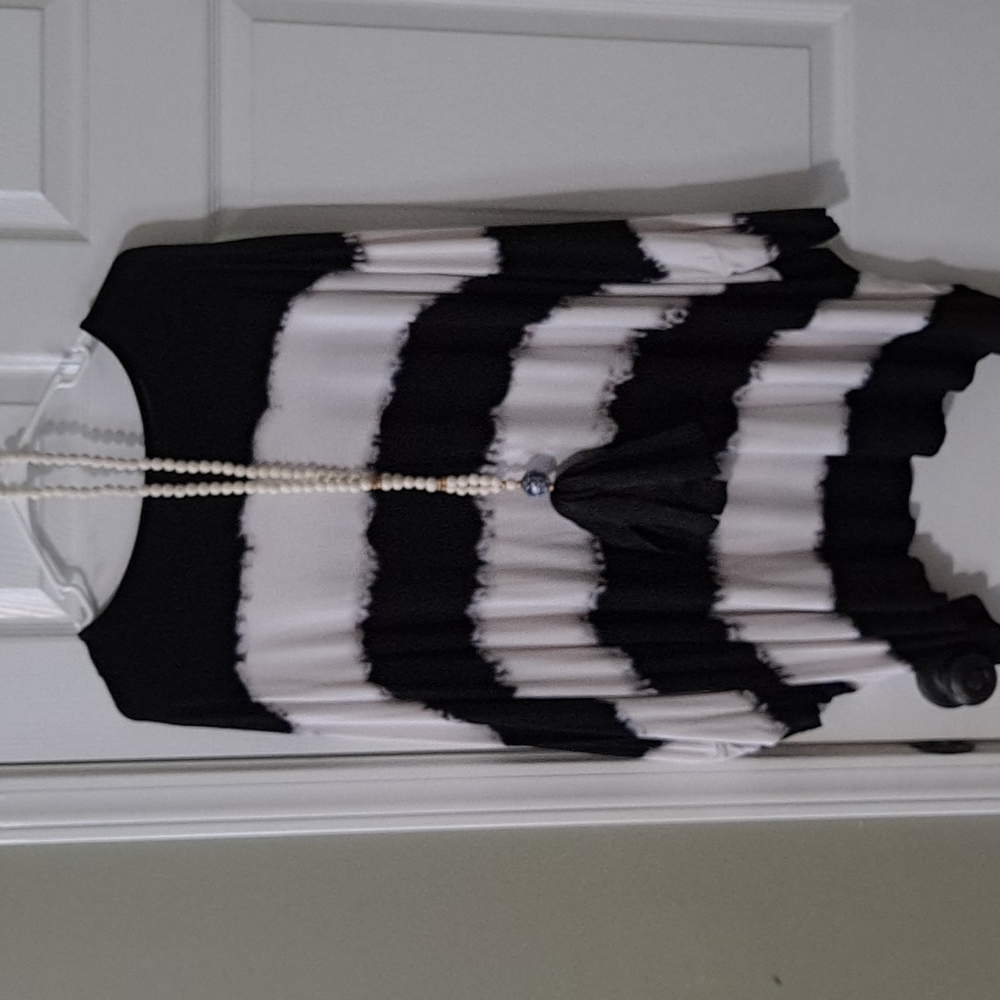 Box style bat wing top